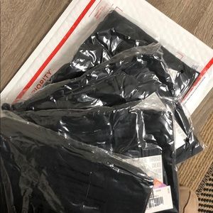 4 pairs of LULAROE BLACK LEGGINGS reserved